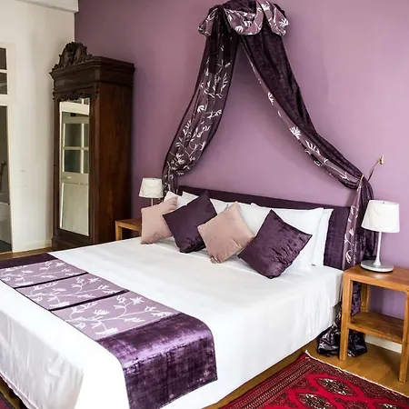 La D'hotes Bed & Breakfast Saint-Antonin