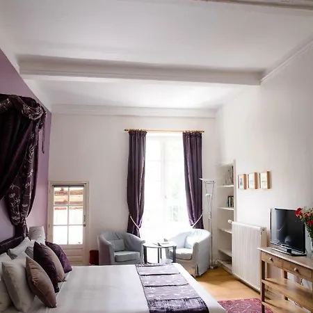 La D'hotes Bed & Breakfast 4*