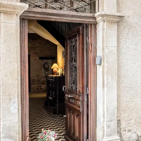 Bed & Breakfast La D'hotes Saint-Antonin