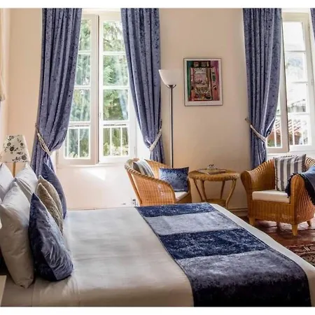 Bed & Breakfast La D'hotes Saint-Antonin