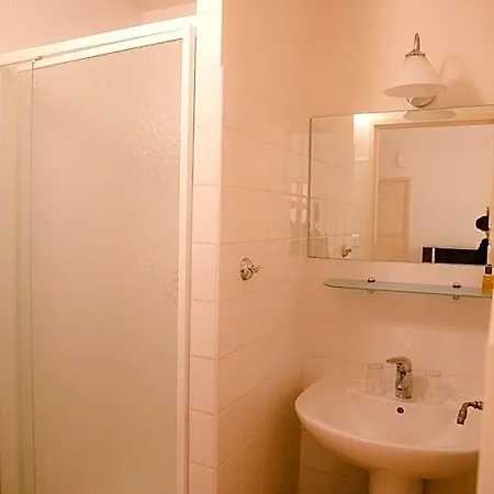 Frühstückspension La D'hotes 4*
