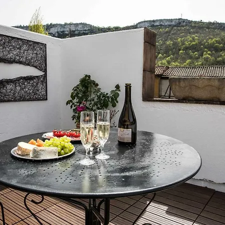 Frühstückspension La D'hotes 4*