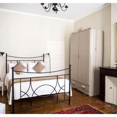 La D'hotes Bed & Breakfast