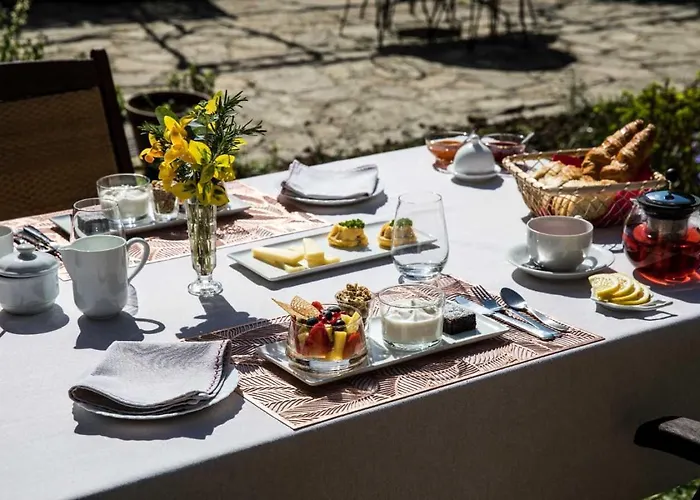 Alojamento de Acomodação e Pequeno-almoço La D'hotes 4*